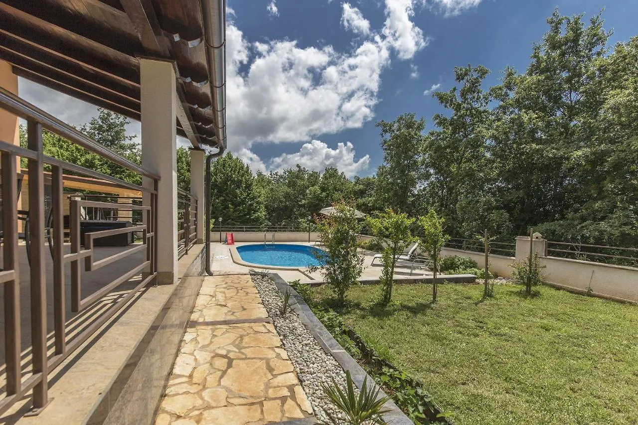 Luxury Experience In Villa Lucia With Heated Pool And Play Station 4 Vodnjan