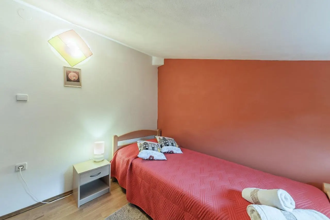 Luxury Experience In Villa Lucia With Heated Pool And Play Station 4 Vodnjan