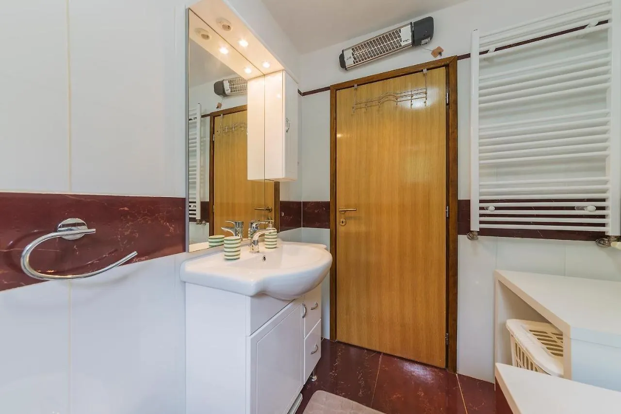 Luxury Experience In Villa Lucia With Heated Pool And Play Station 4 Vodnjan 0*,
