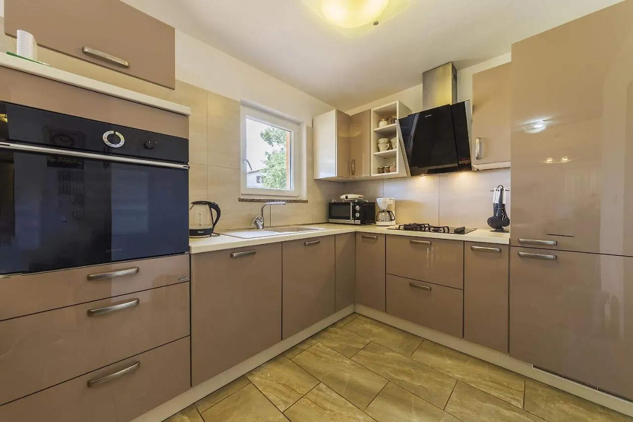 Luxury Experience In Villa Lucia With Heated Pool And Play Station 4 Vodnjan Croatia