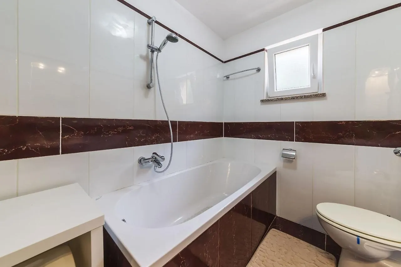 Luxury Experience In Villa Lucia With Heated Pool And Play Station 4 Vodnjan